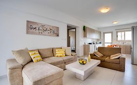 Lemon Paradise City Centre 200M From Beach