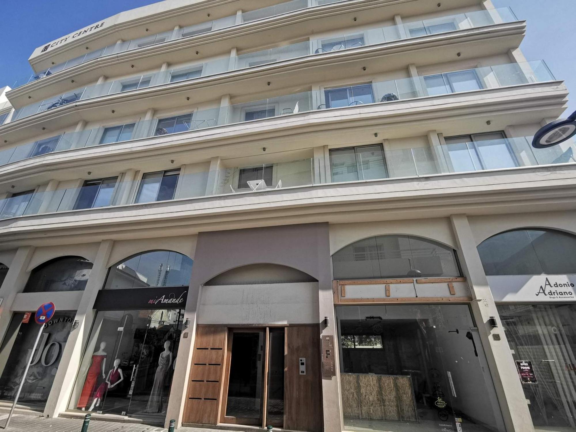 Lemon Paradise City Centre 200M From Beach Ларнака Екстер'єр фото